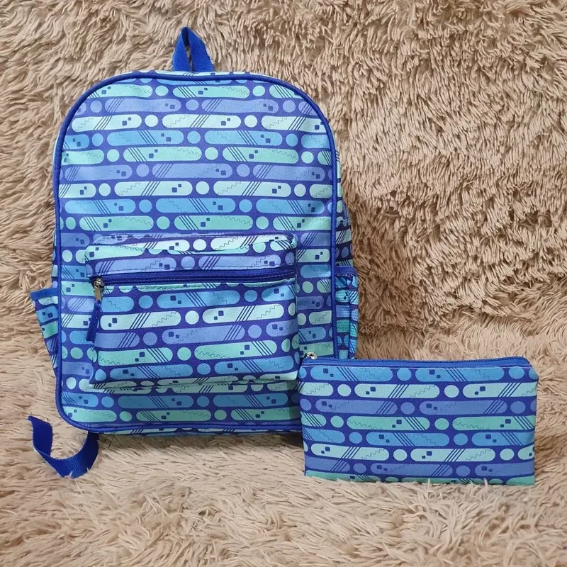 Mochila y cartuchera grande con bolsillo frontal, con cartuchera · rayas azules